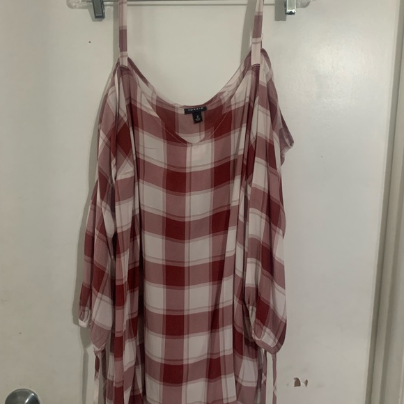 torrid Tops - Women’s plus size Torrid cold shoulder top- Maroon/white 3